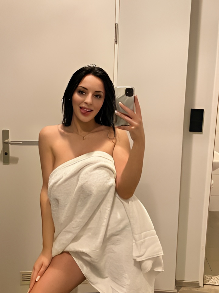 Вероника привлекальеная девушка из Вологды цена от 2500 руб