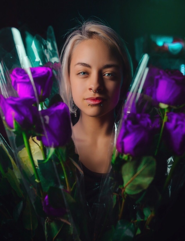 Тони привлекальеная девушка из Вологды цена от 3500 руб