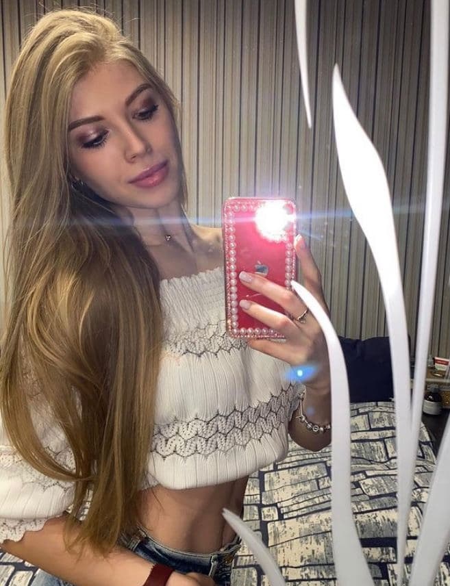 🎥 Карина привлекальеная девушка из Вологды цена от 8000 руб