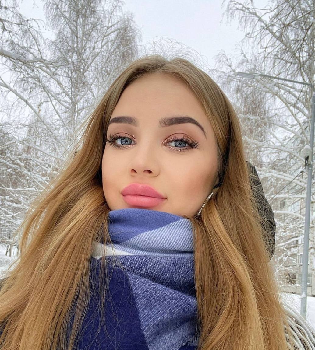 Ева привлекальеная девушка из Вологды цена от 8000 руб