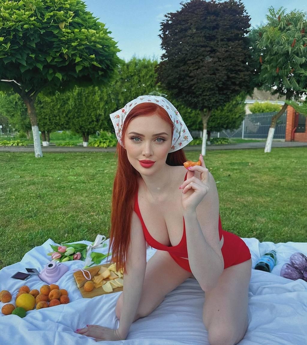 Лена привлекальеная девушка из Вологды цена от 6000 руб