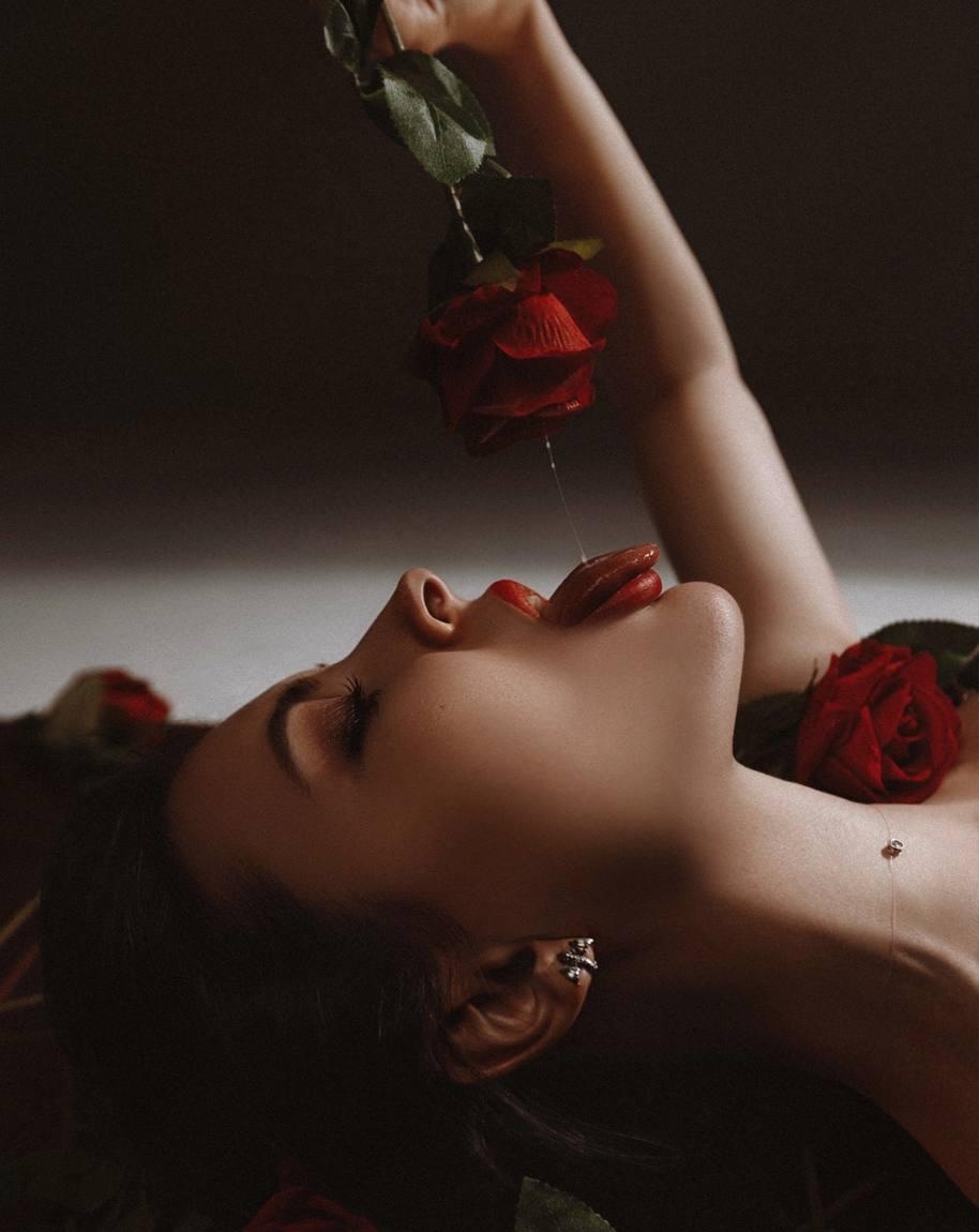 Варечка привлекальеная девушка из Вологды цена от 7000 руб