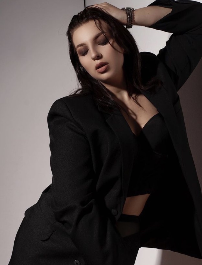 Индивидуалка 🎥 Дуня, доступна для личного знакомства от 7000 руб