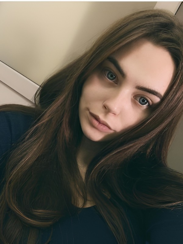 Анюта привлекательная девушка из Вологды цена от 5000 руб