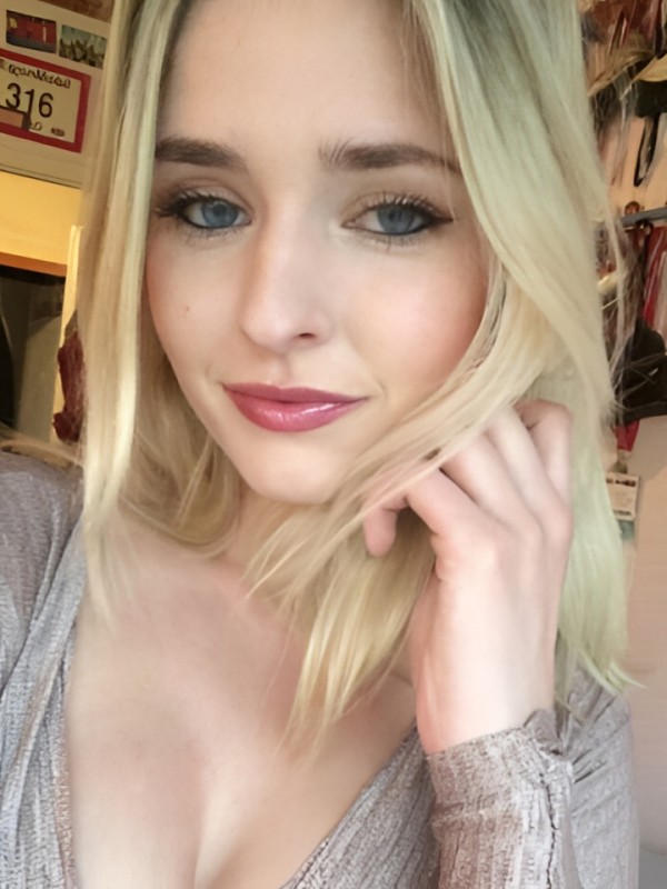 Маргарита привлекательная девушка из Вологды цена от 10000 руб