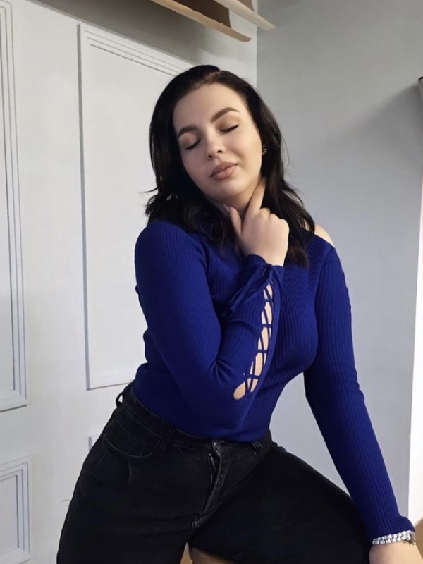 🎥 Дуня привлекательная девушка из Вологды цена от 7000 руб