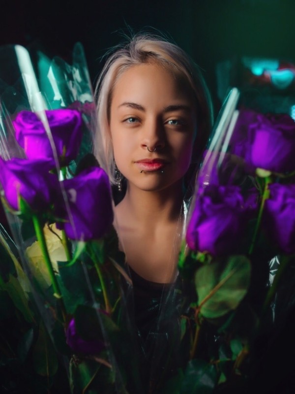 Тони привлекательная девушка из Вологды цена от 3500 руб