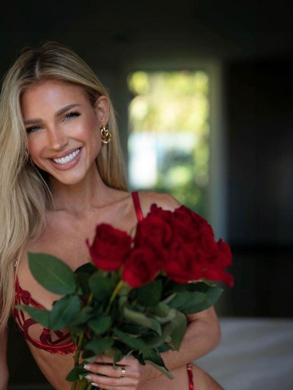 Катрин привлекательная девушка из Вологды цена от 4000 руб